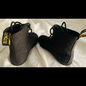 Dr. Martens Sheridan J Octavo Kids US 3